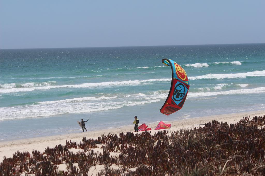 Blouberg Beachfront Apartment Bloubergstrand Room photo